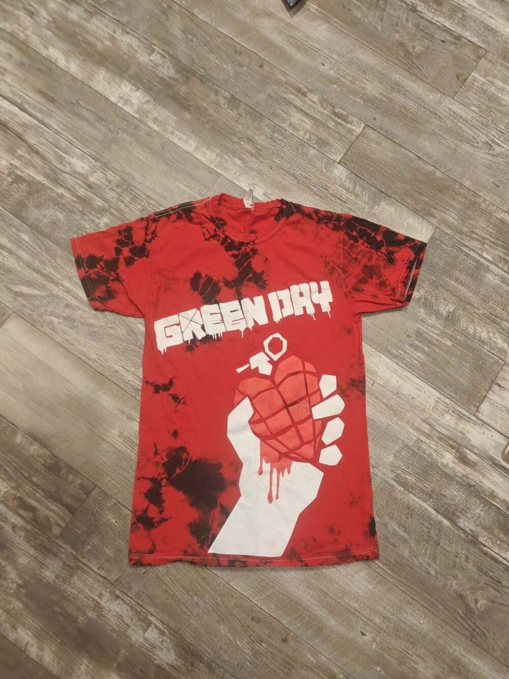 Green Day American Idiot Tie Dye T-Shirt Size S Red Black